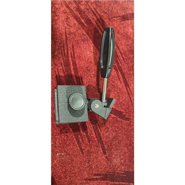 1/4" WINDOW MOUNT FOR SPOTTING SCOPE