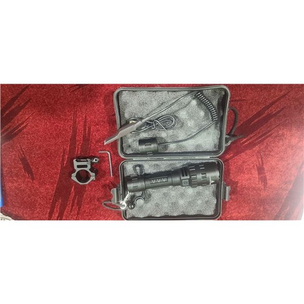 TACTICAL GUN MOUNT LED FLASHLIGHT