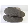 Image 5 : Pair of Kid's Boots (size 1) - UGG Lined Ladies Boots (size 9)