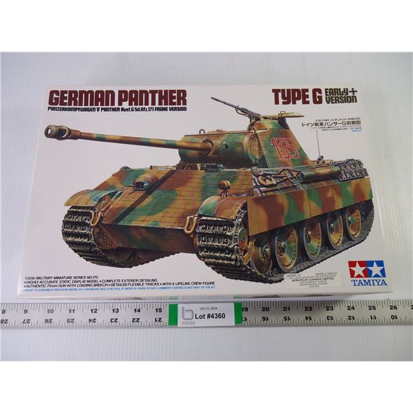 1:35 German Panther Type G Early Version (unopened)