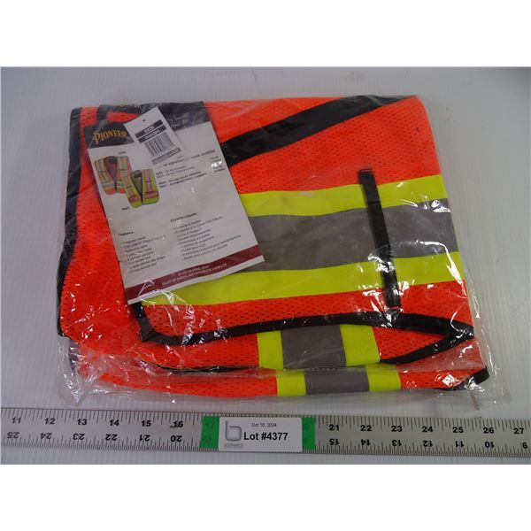 Traffic/Safety Vest-One Size fits all (sealed)