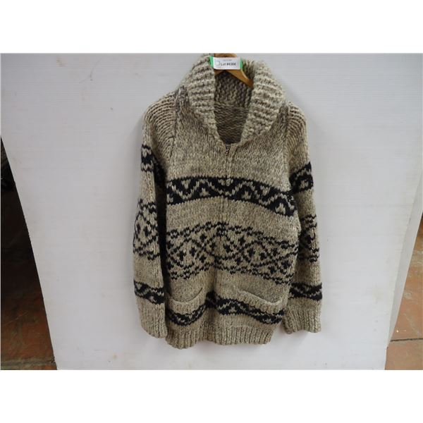 *Vintage Hand Knit Cowichan Zip Up Sweater- fits like a Large
