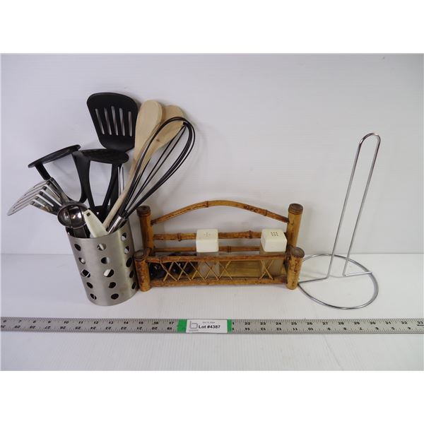Lot of Assorted Kitchen Utensils and Accessories