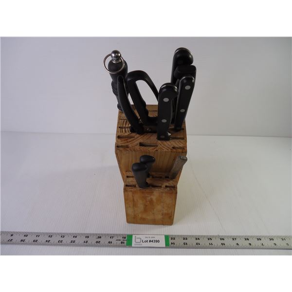 Knife Block with (9) assorted accessories