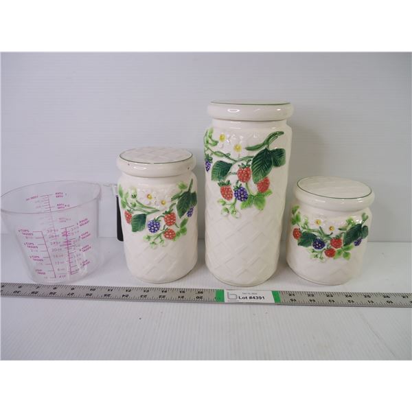 Otagirl Japan (3) Canisters and plastic Measuring Cup
