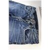 Image 7 : (2) Pairs of Silver Jeans Around Size 30 - 31