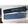 Image 1 : Pair of Silver Jeans, Pair Of American Eagle Jeans Around Size 30 - 31