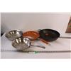 Image 1 : (4) Frying Pans: Wok, Stainless, & Orange Non-Stick
