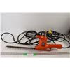 Image 1 : Black and Decker 13" Double Edge Hedge Trimmer - Tested Powers On