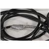 Image 6 : Black and Decker 13" Double Edge Hedge Trimmer - Tested Powers On