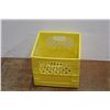 Image 8 : *Plastic Crate & (2) Totes