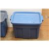 Image 2 : *(2) Rubbermaid Roughneck Plastic Totes 22'' x 17''