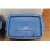 Image 3 : *(2) Rubbermaid Roughneck Plastic Totes 22'' x 17''