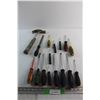 Image 1 : (14) Screwdrivers, Hammer and File