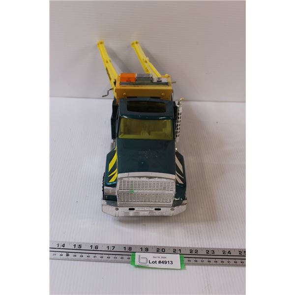 Nylint Towing and Recovery Truck Toy