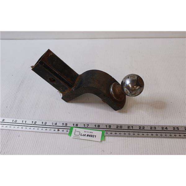 Trailer Hitch w/ 2" Ball