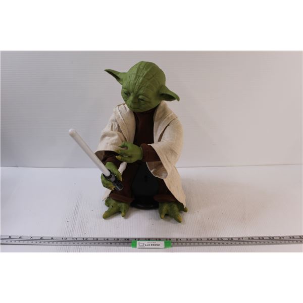 Yoda Action Figure - Works - Battery Operated