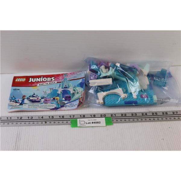 Frozen Lego Juniors Building Set - as is