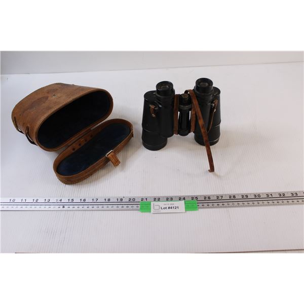 Swift Vega Night Hawk Binoculars w/ Carrying Case