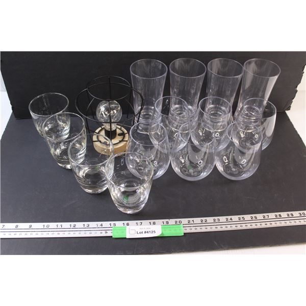 (10) Plastic Glasses, (4) Glass Glasses, Battery Operated Flickering Light (Works)
