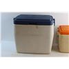 Image 3 : (2) Coleman Coolers 16'' x 15'' & 10'' x 11''