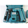 Image 2 : Makita 9.6v Cordless Drill w/2 Chargers (as is)