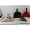 Image 1 : (4) Dustpans