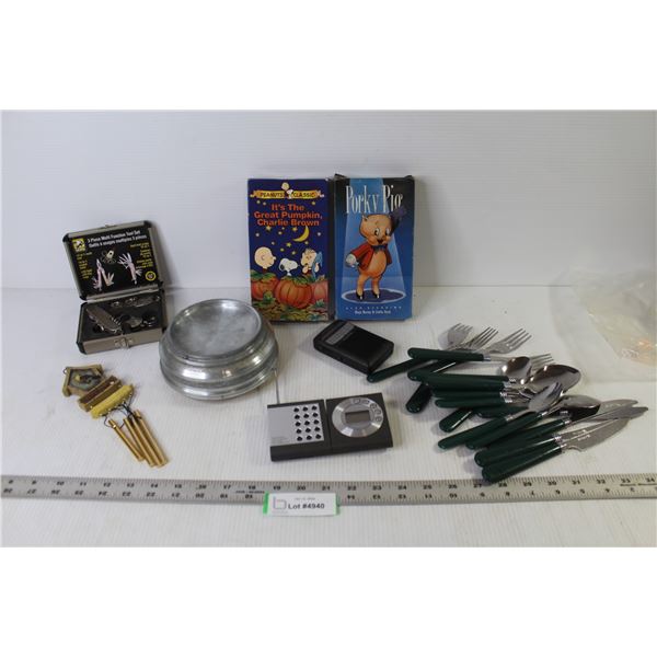 VHS Tapes - Charlie Brown - Porky Pig - Cutlery - 3 Piece Multi Function Tool Set - Am/Fm Radio - FM