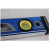Image 7 : (2) 24" Levels