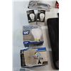 Image 5 : Lightbulbs, Stapler, Tool Box, Magnifying Lenses, Key Hangers and Assorted Items