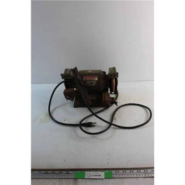 Makita Bench Grinder - Tested