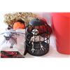 Image 5 : *72 Liters Tote and Assorted Halloween Costumes and Decorations