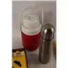 Image 5 : (2) Thermos, Skewers, Cooky Pastry Kit
