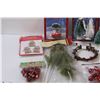 Image 3 : Christmas Lot: Bells, Berry Decor, Figurines Decor, Treat Bags, Misc.