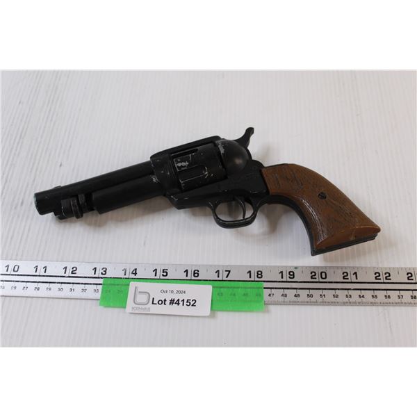 * Crosman Peacemaker Model 44  CO2 Gun