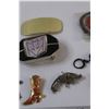 Image 3 : (4) Belt Buckles, Cowgirl Earrings, Keychain Replica Guns, Badge, Misc.