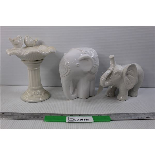 (2) Glass Elephant Decorations, Small Glass Bird Bath Decoration