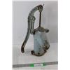 Image 1 : Vintage Cast Pump