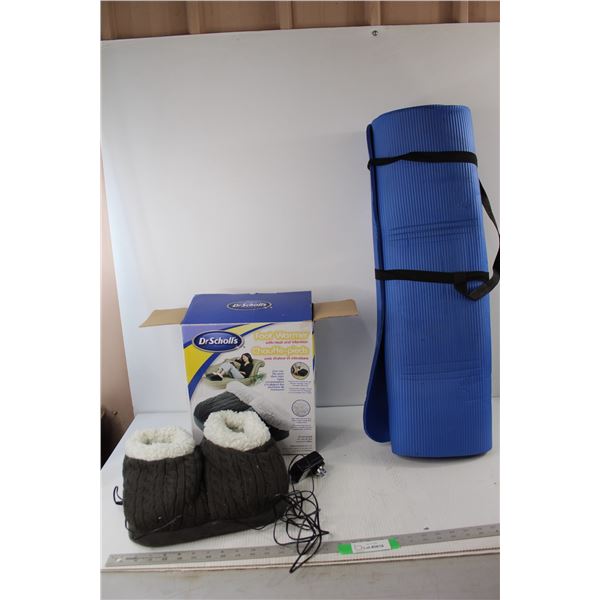 Rollout Mat, DrScholls Foot Warmer With Heat and Vibration - tested Powers On