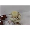 Image 4 : Assorted Elephant Figurines Decorations and Candle Holders
