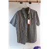 Image 2 : Ginham Shirt - Size L, Laundry Net, Nike & LA Caps and Tool Bag