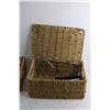 Image 7 : (4) Pleated Baskets and Assorted Pens