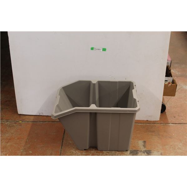 *60 Liter Stacking Bin