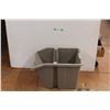 Image 1 : *60 Liter Stacking Bin