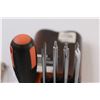 Image 2 : Craftsman Screwdriver Set & (5) Piece Nut Driver Set
