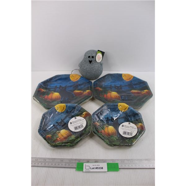 Melted Plastic Halloween Ghost Light- Power On, (4) Packs Of Halloween Themed Paper Plates