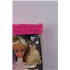 Image 5 : !989 Barbie Doll Ice Capades- NIB- Box Damaged