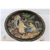 Image 4 : (2) Decorative Plates