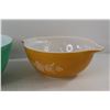 Image 4 : (3) Mixing Bowls, Elephant Figurine