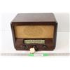 Image 1 : RCA Victor Radio - As Is